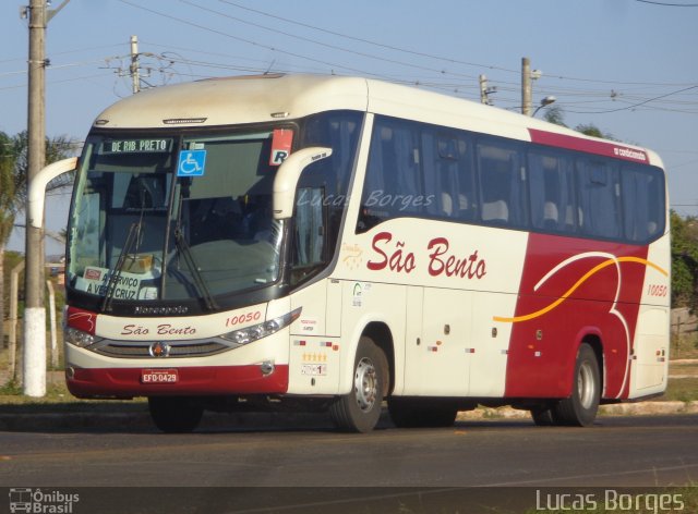 Viação São Bento Ribeirão Preto 10050 na cidade de Araxá, Minas Gerais, Brasil, por Lucas Borges . Número da foto: #3609472.