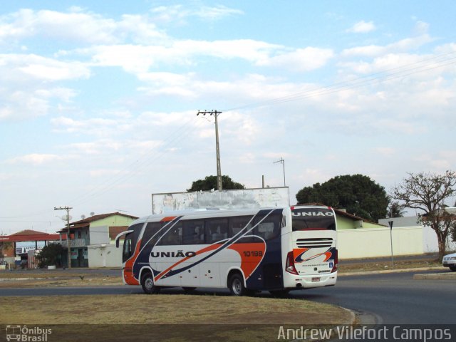 Expresso União 10198 na cidade de Pirapora, Minas Gerais, Brasil, por Andrew Campos. Número da foto: #3630245.