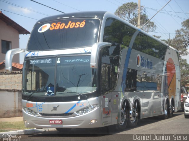 São José Viagens 6200 na cidade de Itabirito, Minas Gerais, Brasil, por Daniel Junior Sena. Número da foto: #3631502.