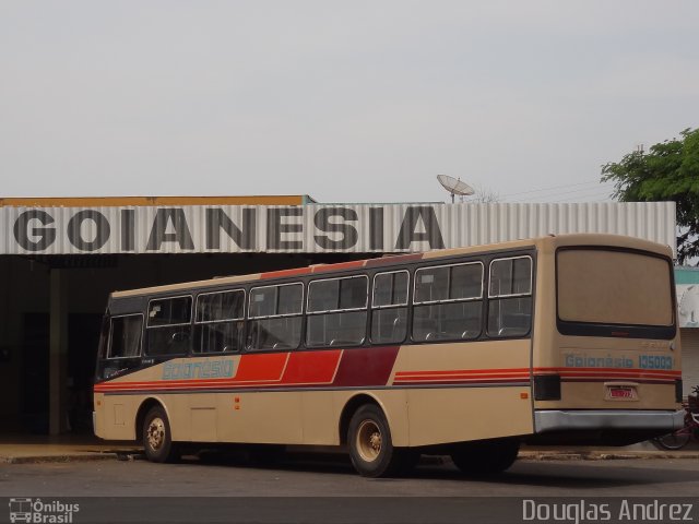 Auto Viação Goianésia 135003-1 na cidade de Goianésia, Goiás, Brasil, por Douglas Andrez. Número da foto: #3634640.