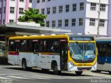 Empresa Metropolitana 556 na cidade de Recife, Pernambuco, Brasil, por João Bosco Melo Farias Severo de Almeida. Número da foto: #3635789.