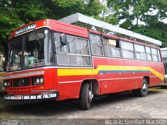 Ônibus Particulares 3488 na cidade de São Tiago, Minas Gerais, Brasil, por Nicácio Goulart Macedo. Número da foto: #3637741.