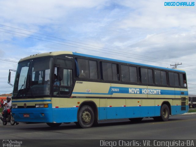 Viação Novo Horizonte 703511 na cidade de Vitória da Conquista, Bahia, Brasil, por Diego Charlis Coelho. ID da foto: 3642804.