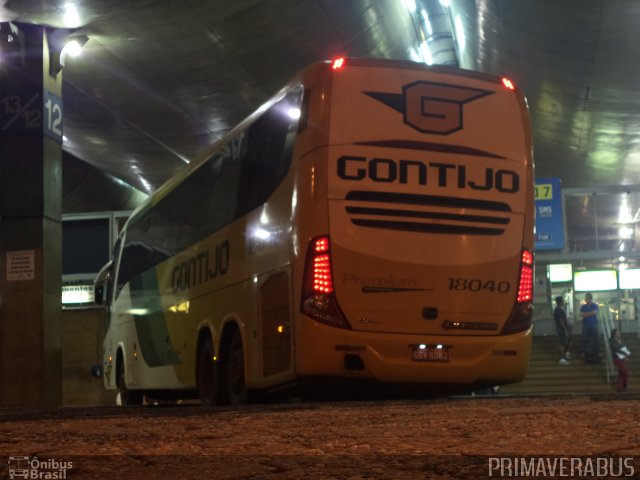 Empresa Gontijo de Transportes 18040 na cidade de Uberlândia, Minas Gerais, Brasil, por Alexandre Rodrigo. ID da foto: 3649363.