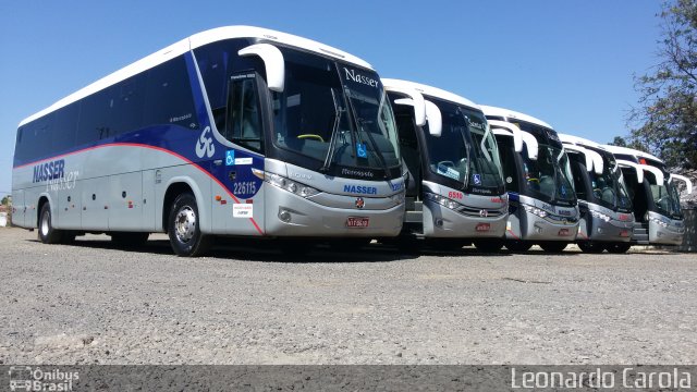 Viação Nasser 226115 na cidade de Guaxupé, Minas Gerais, Brasil, por Leonardo Carola. Número da foto: #3649425.