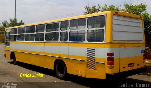 Ônibus Particulares 306 na cidade de Goiânia, Goiás, Brasil, por Carlos Júnior. ID da foto: 3659122.