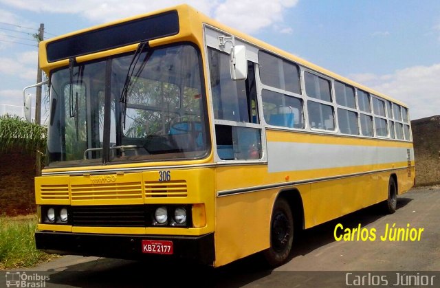 Ônibus Particulares 306 na cidade de Goiânia, Goiás, Brasil, por Carlos Júnior. ID da foto: 3659123.