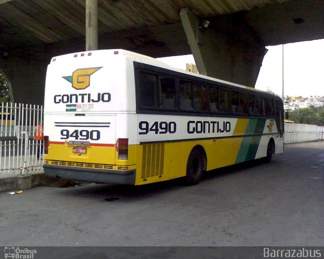 Empresa Gontijo de Transportes 9490 na cidade de Belo Horizonte, Minas Gerais, Brasil, por Rodrigo Barraza. ID da foto: 3663304.