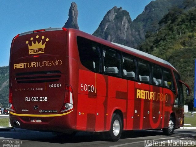 Reitur Turismo 5000 na cidade de Teresópolis, Rio de Janeiro, Brasil, por Mateus Machado. Número da foto: #3663755.