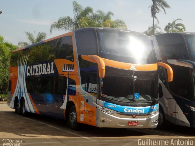 Catedral Turismo 14101 na cidade de Araxá, Minas Gerais, Brasil, por Guilherme Antonio. Número da foto: #3666617.