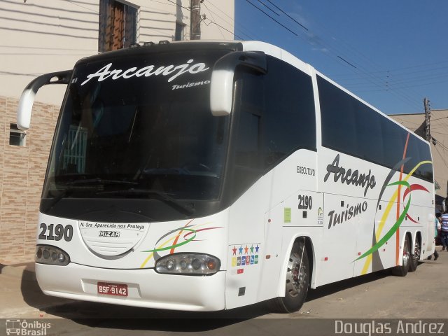 Arcanjo Turismo 2190 na cidade de Trindade, Goiás, Brasil, por Douglas Andrez. Número da foto: #3670250.