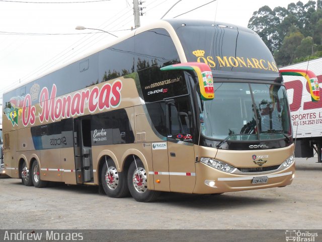 Os Monarcas 4218 na cidade de Campestre da Serra, Rio Grande do Sul, Brasil, por Andrew Moraes. Número da foto: #3670130.