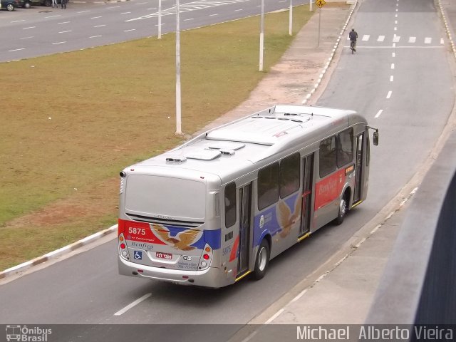 BBTT - Benfica Barueri Transporte e Turismo 5875 na cidade de Barueri, São Paulo, Brasil, por Michael  Alberto Vieira. ID da foto: 3614359.