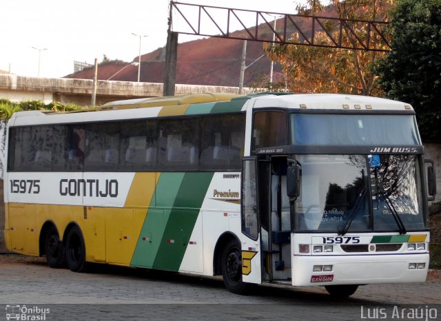 Empresa Gontijo de Transportes 15975 na cidade de Governador Valadares, Minas Gerais, Brasil, por Luís Carlos Santinne Araújo. ID da foto: 3616454.