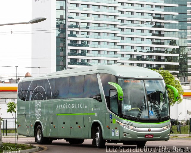 Viação Garcia 7208 na cidade de Curitiba, Paraná, Brasil, por Luiz Scarabotto . ID da foto: 3616666.