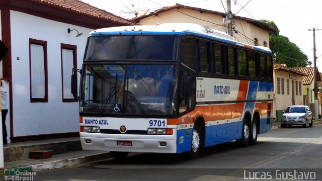 Manto Azul Turismo 9701 na cidade de Cordisburgo, Minas Gerais, Brasil, por Lucas Gustavo Silva. Número da foto: #3616155.