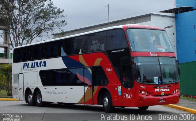 Pluma Conforto e Turismo 7100 na cidade de São Paulo, São Paulo, Brasil, por Cristiano Soares da Silva. ID da foto: 3618502.