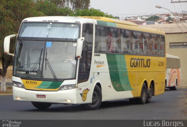 Empresa Gontijo de Transportes 12370 na cidade de Araxá, Minas Gerais, Brasil, por Lucas Borges . Número da foto: #3619788.